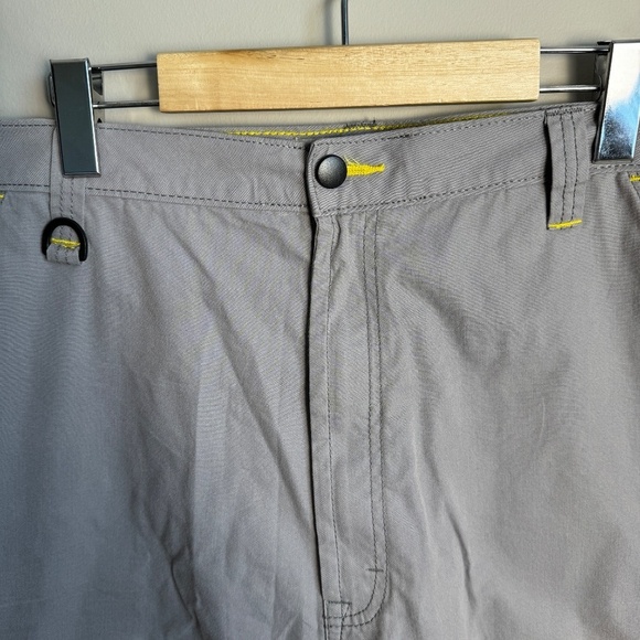 Wrangler Jeans Co Performance Series Men's Cargo Shorts Gray Size Tag: 40 Hiking - Picture 4 of 14